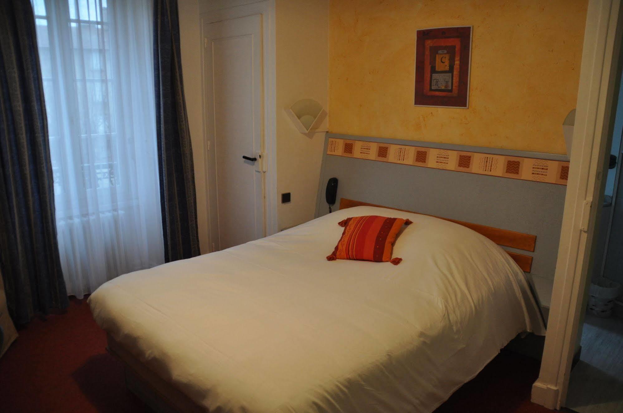 וישי Hotel De Naples מראה חיצוני תמונה